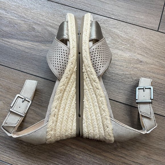 Earth Origins Women's Platinum‎ Naples Natasha Leather Sandals Neutral Size 7M - Picture 3 of 12